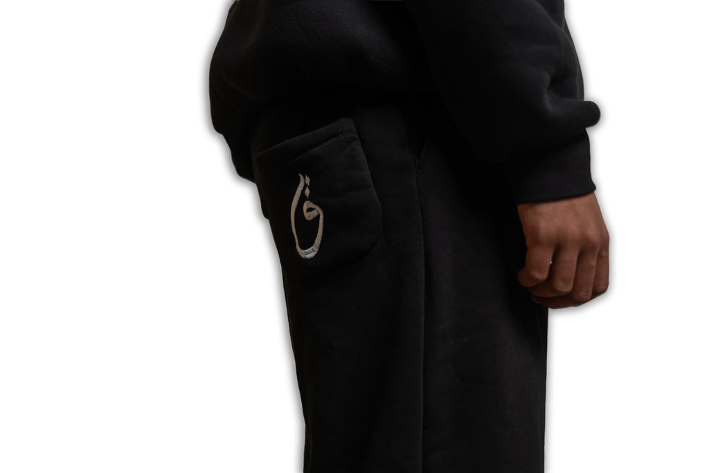 9OBIYA'S WIDE CUT JOGGERS